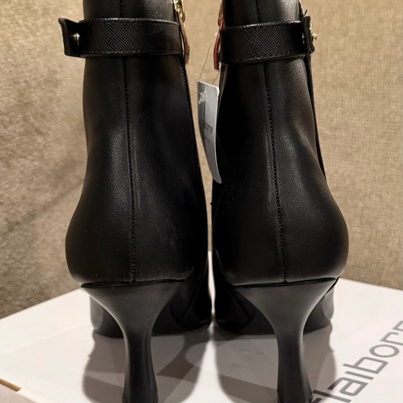 NEW! Liz Claiborne Otto Black Heeled Boots - 9.5 M - Picture 7 of 9